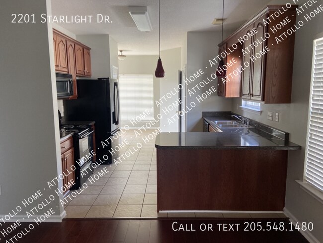 Photo - 2201 Starlight Dr