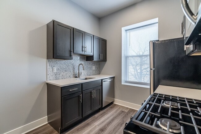 Photo - 806 N 41st St Unit 2