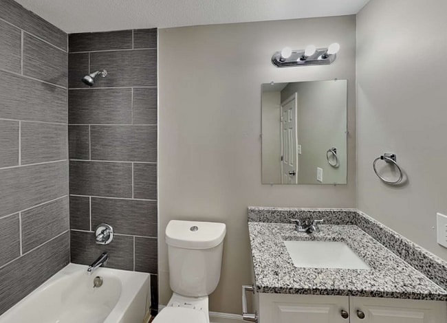 Photo - 12355 Glencoe St