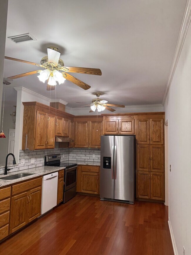 Photo - 118 Windover Way