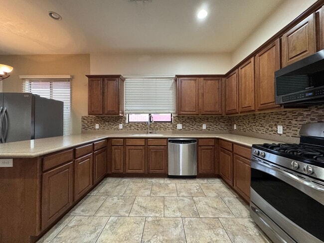 Photo - 4BR/3BA/2.5CG, 2534 sq.ft. rental with DEN in Sierra Vista, AZ