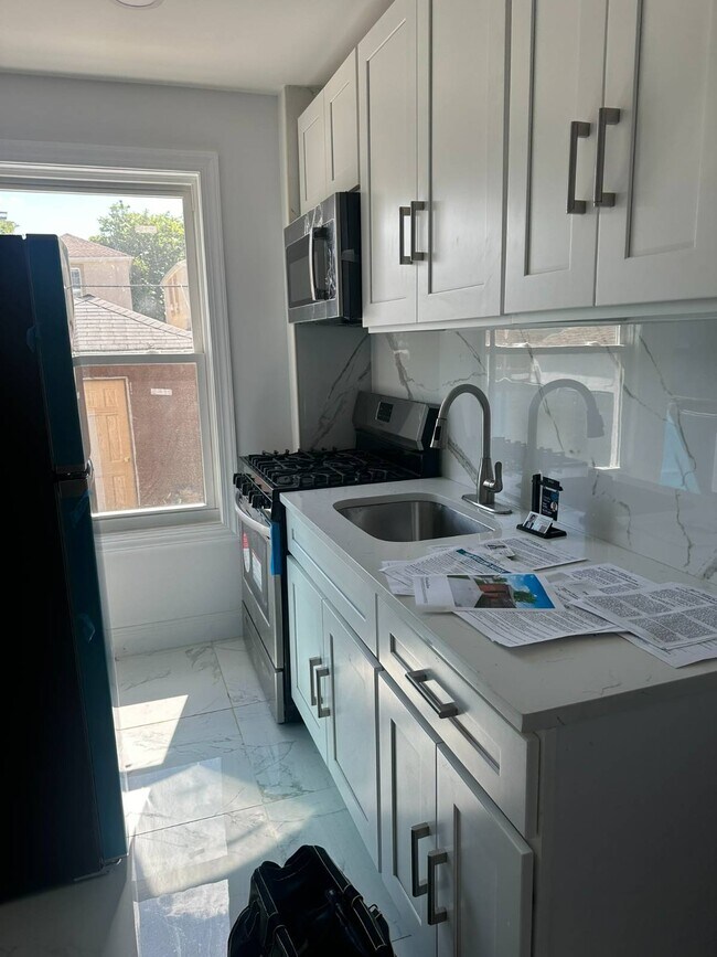Photo - 1245 Troy Ave Apartment Unit 1ST FLOOR