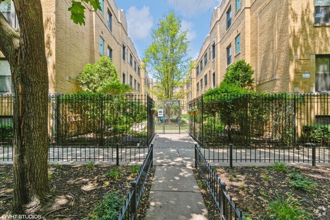 Building Photo - 1358-1355 W Estes Ave Rental