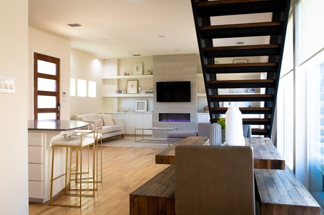 Photo - 4070 Worcola St