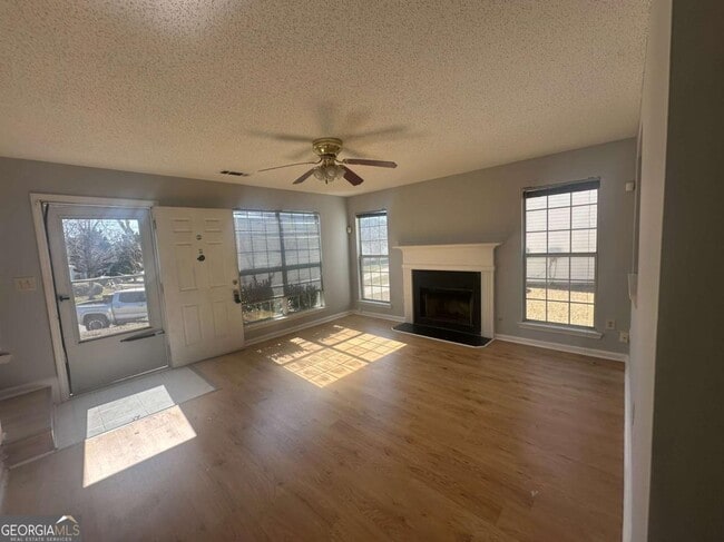 Photo - 471 Eagles Crossing Cir