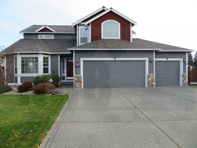 Gorgeous 4 bedroom House in a highly desir... - Gorgeous 4 bedroom House in a highly desir...