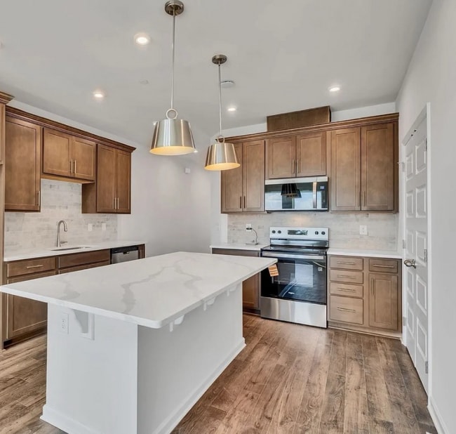 Photo - 603 Clb Vw Wy