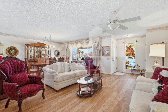 Photo - 9807 W Mockingbird Dr