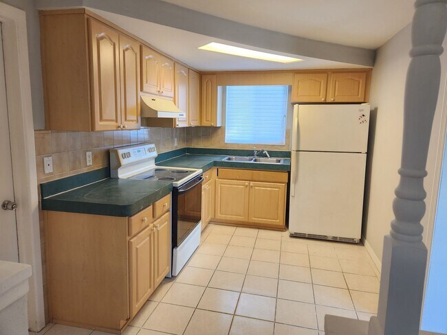 Photo - 3/1 1042 sq ft home Accepting Standard and...