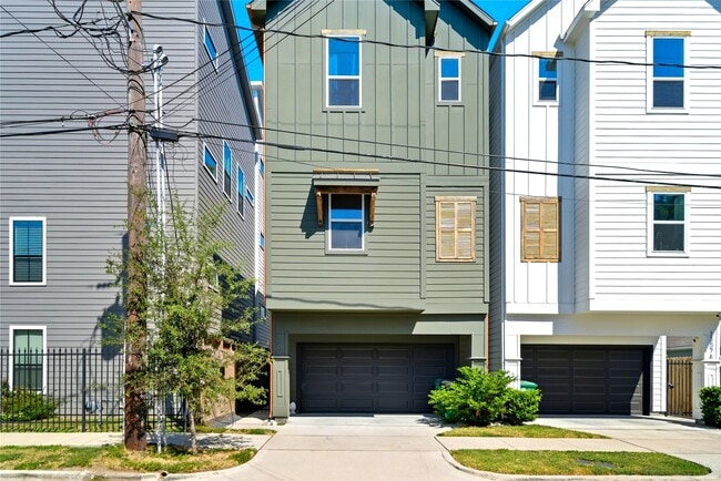 Building Photo - 1307 E 27th St