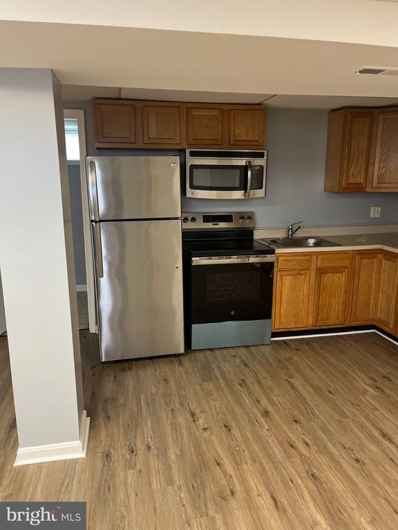 Building Photo - 1300 North Ave Unit 3