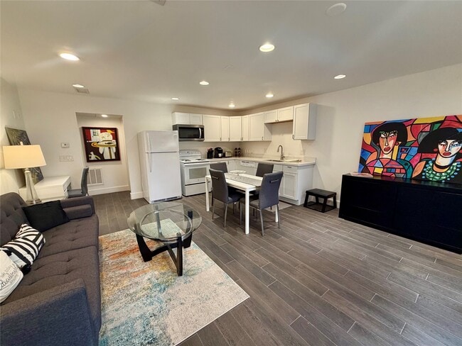 Photo - 234 Westheimer Rd Unit 1