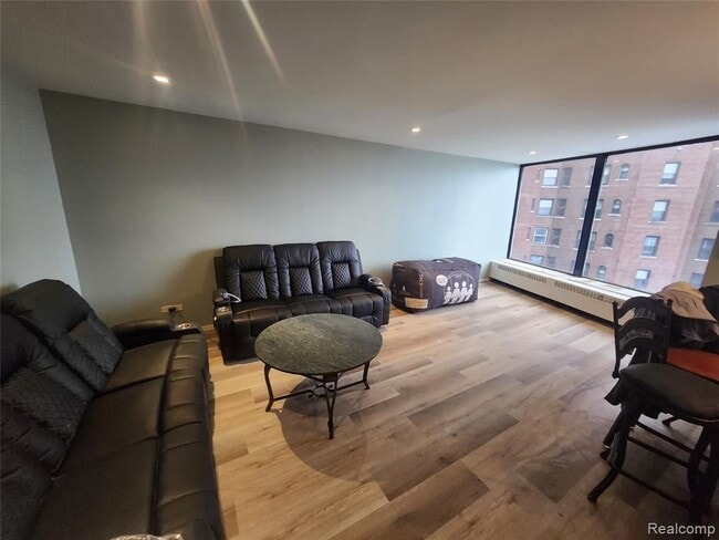 Photo - 8200 E Jefferson Ave Unit 1201