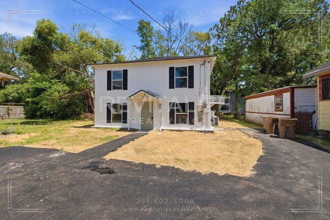 Photo - 377 Tuttle Ave Unit 377 Tuttle Ave B