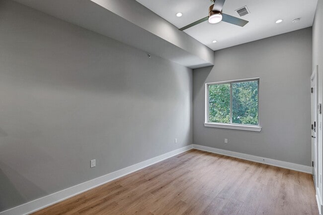 Photo - 1609 Ogden St Unit 3