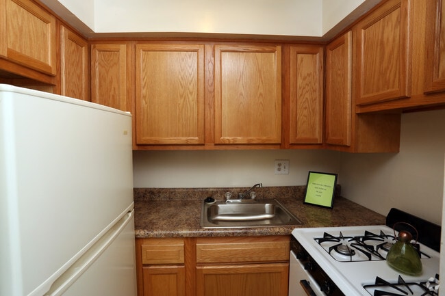 411 SF 1 Bedroom-Kitchen - St Agnes Apartments