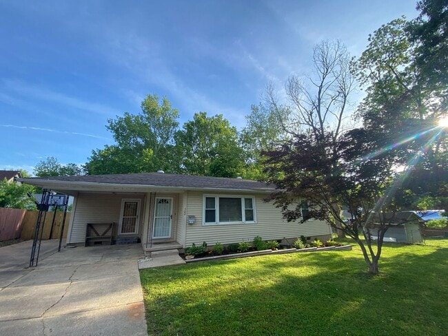 3 Bedroom/1 Bathroom Home in Midtown Jones... - 3 Bedroom/1 Bathroom Home in Midtown Jones...