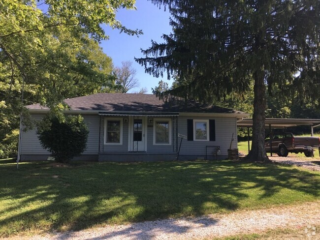 Building Photo - 2 bedroom House: Ellettsville! *Sign a 12-...