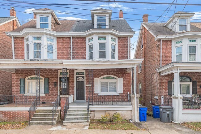 Photo - 378 N Evans St