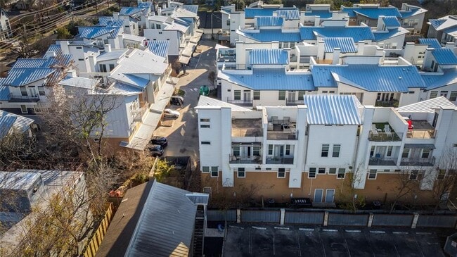 Photo - 2606 Wilson St