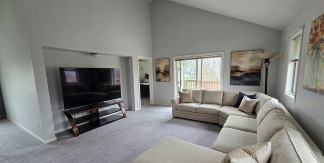 Photo - W162N11659 Park Ave