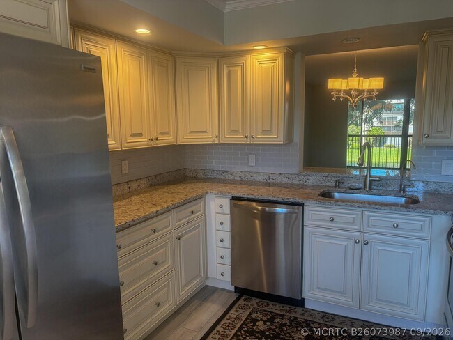 6515 Kensington Ln Unit 304