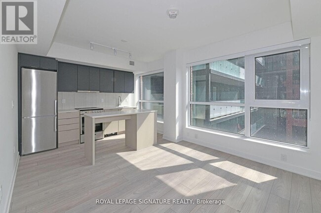 Photo - 8 Tippett Rd Unit 319