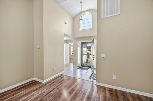 Photo - 312 Carolina Springs Ct