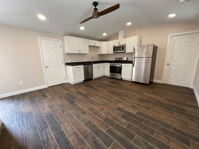 Photo - Central Tucson, close to University of Ari...