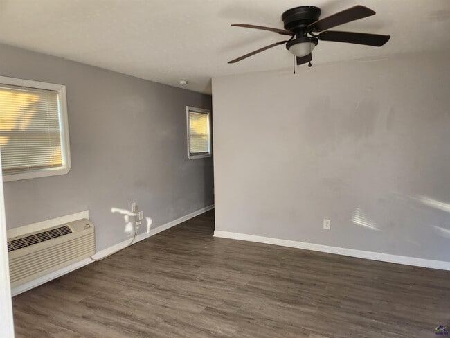 Photo - 103 Virginia Dare Dr