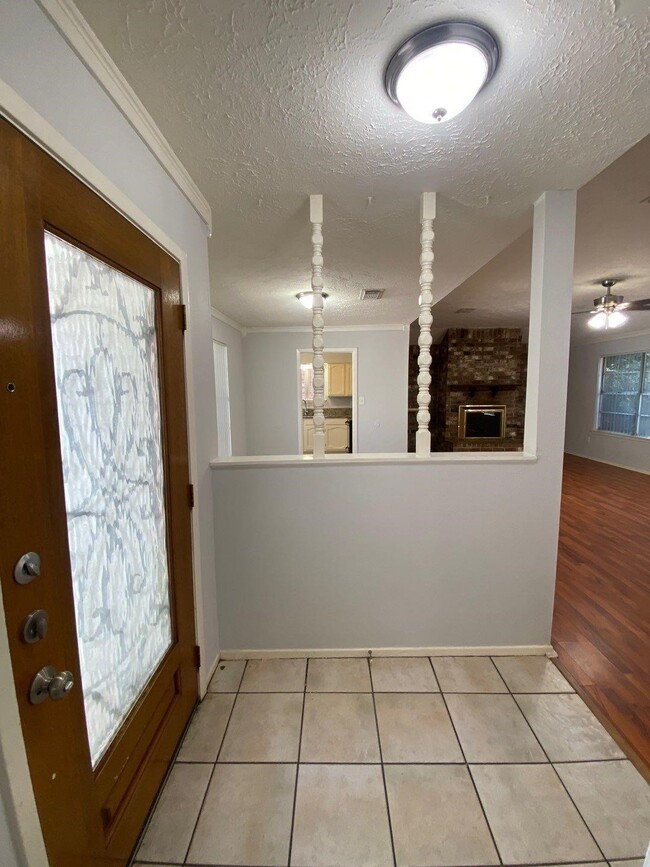 Photo - 6406 Brookgate Dr