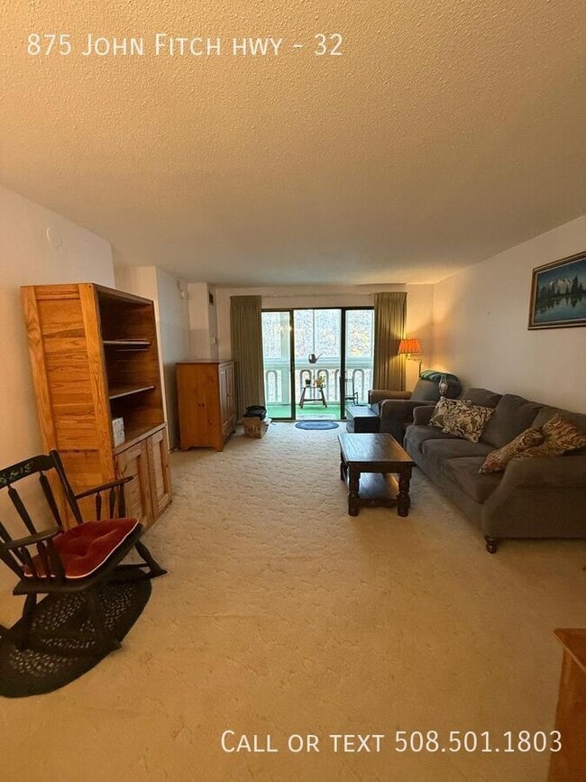 Photo - 875 John Fitch Hwy