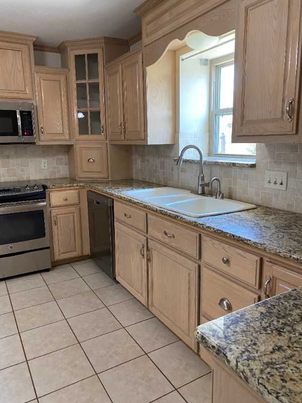 Photo - 6014 Castle Oaks