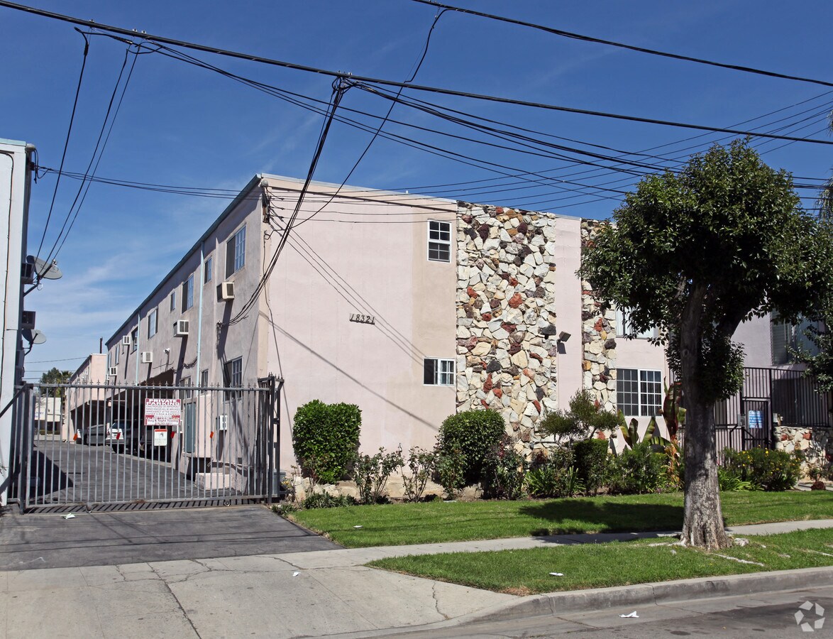 Malden Apartments - Malden Apartments