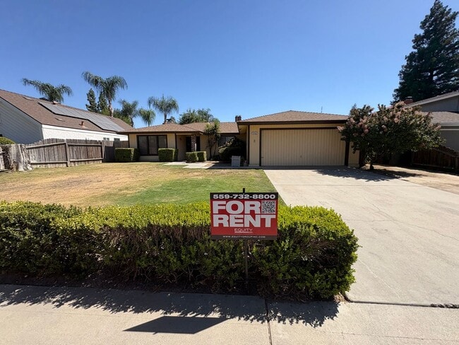 Building Photo - Old Style Charm home with pool Available Now!