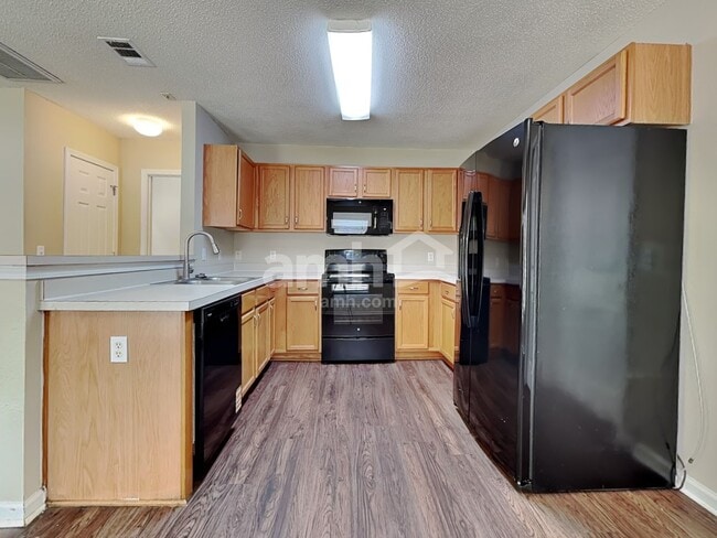 Photo - 112 Willow Lakes Ct