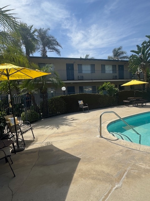 Photo - Covina Palms Apartments