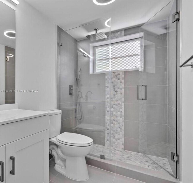 Photo - 520 79th St Unit 3