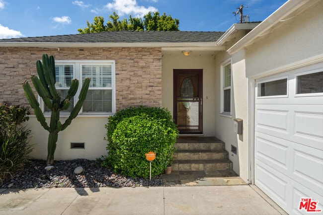 Photo - 5227 Etheldo Ave