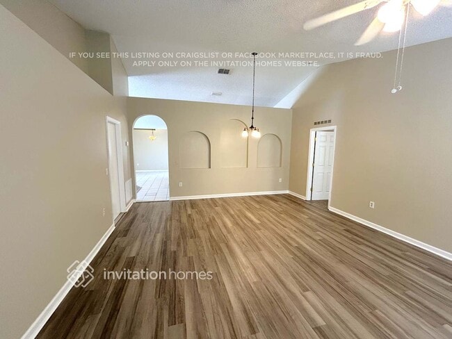 6020 Kaley Dr