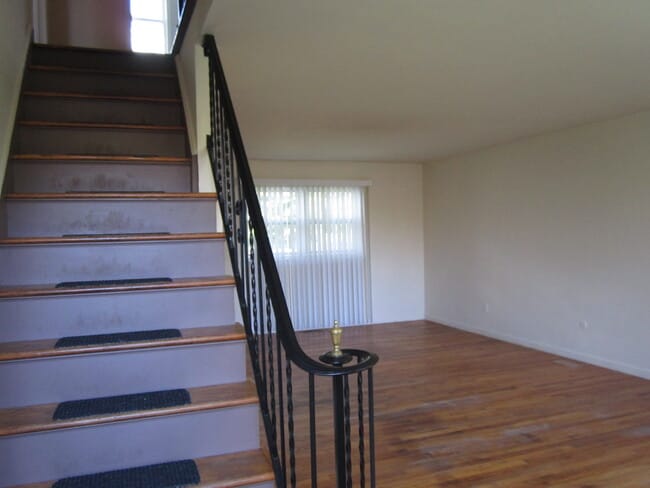 Photo - 165 S Maryland Ave