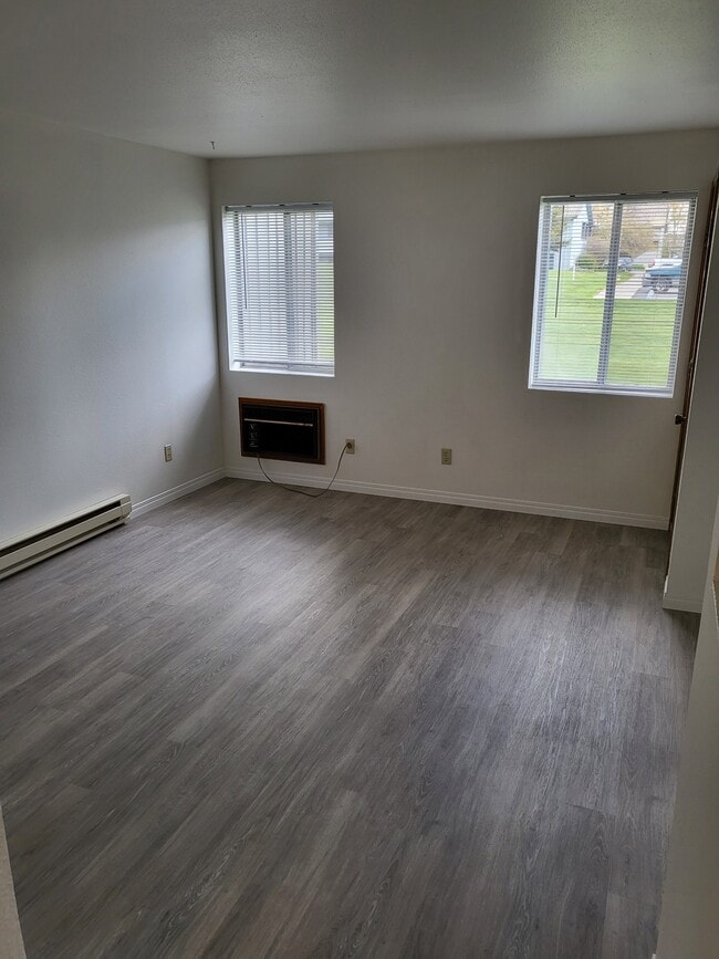 Oakwood Club Apartments