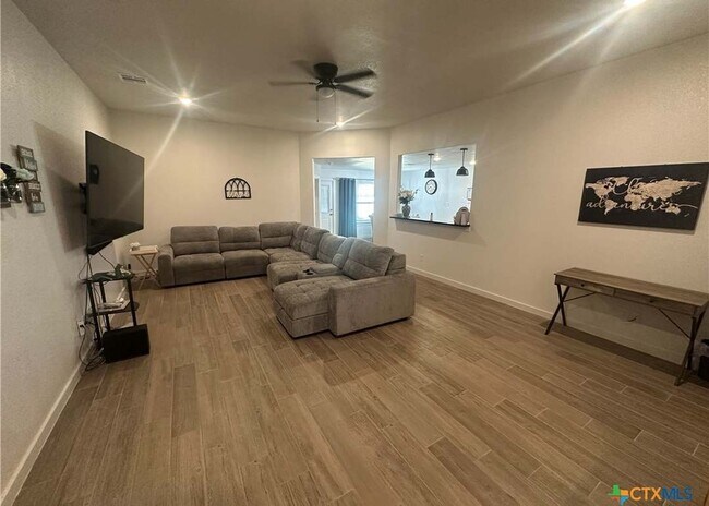 1503 Fiddle Wood Way