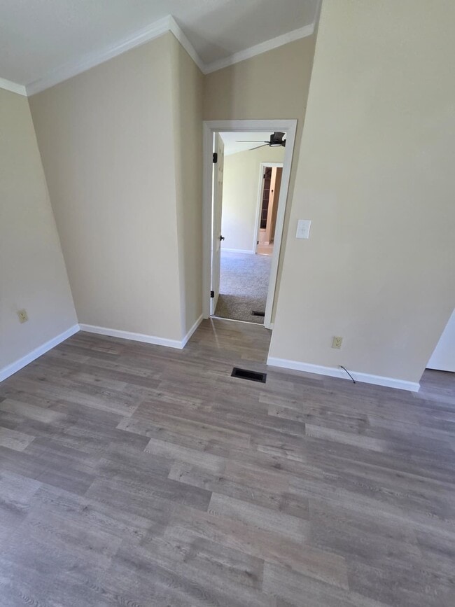 Photo - 120 Blythe Rd
