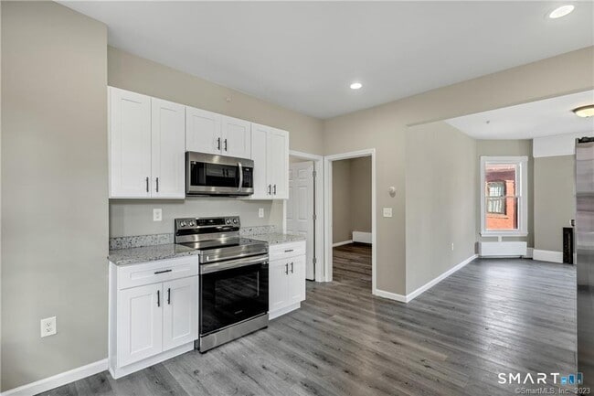 Photo - 60 Russ St Unit 2A