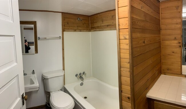 Photo - 455 N 5th St