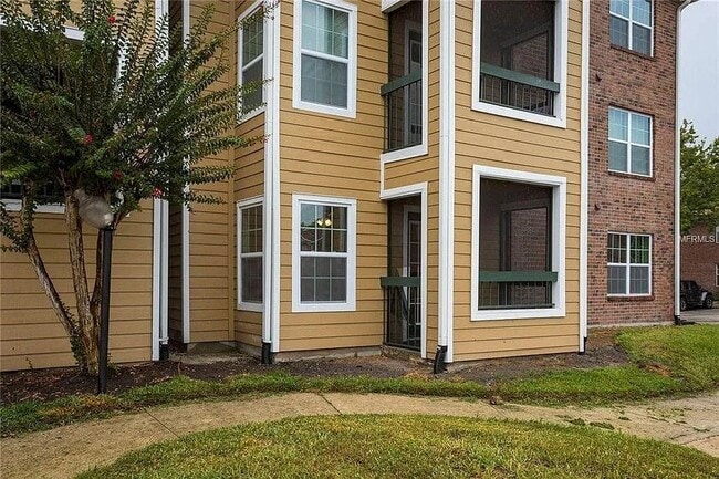 Photo - 5600 Devonbriar Way Unit 108
