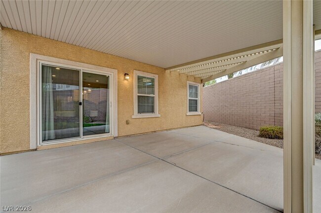 Photo - 277 Persistence Ct