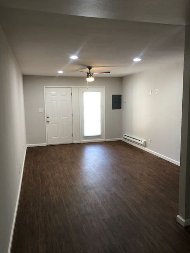 Photo - 1bed 1bath Apartment Unit 1525-A
