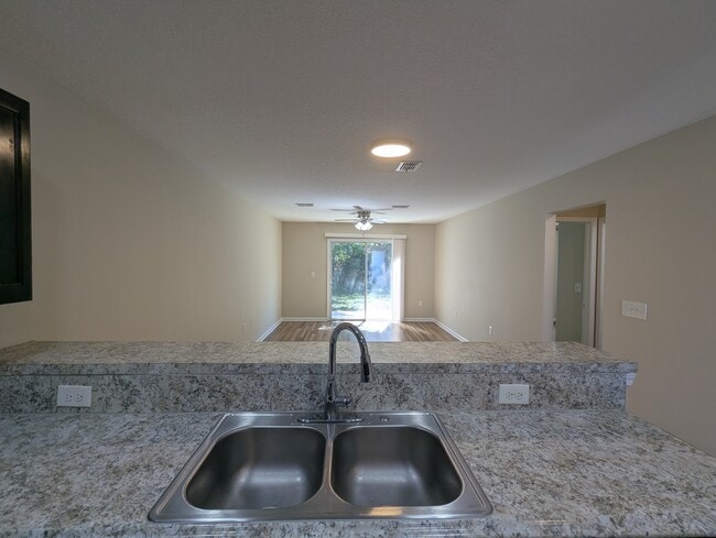 Photo - 115 Plantation Point Dr